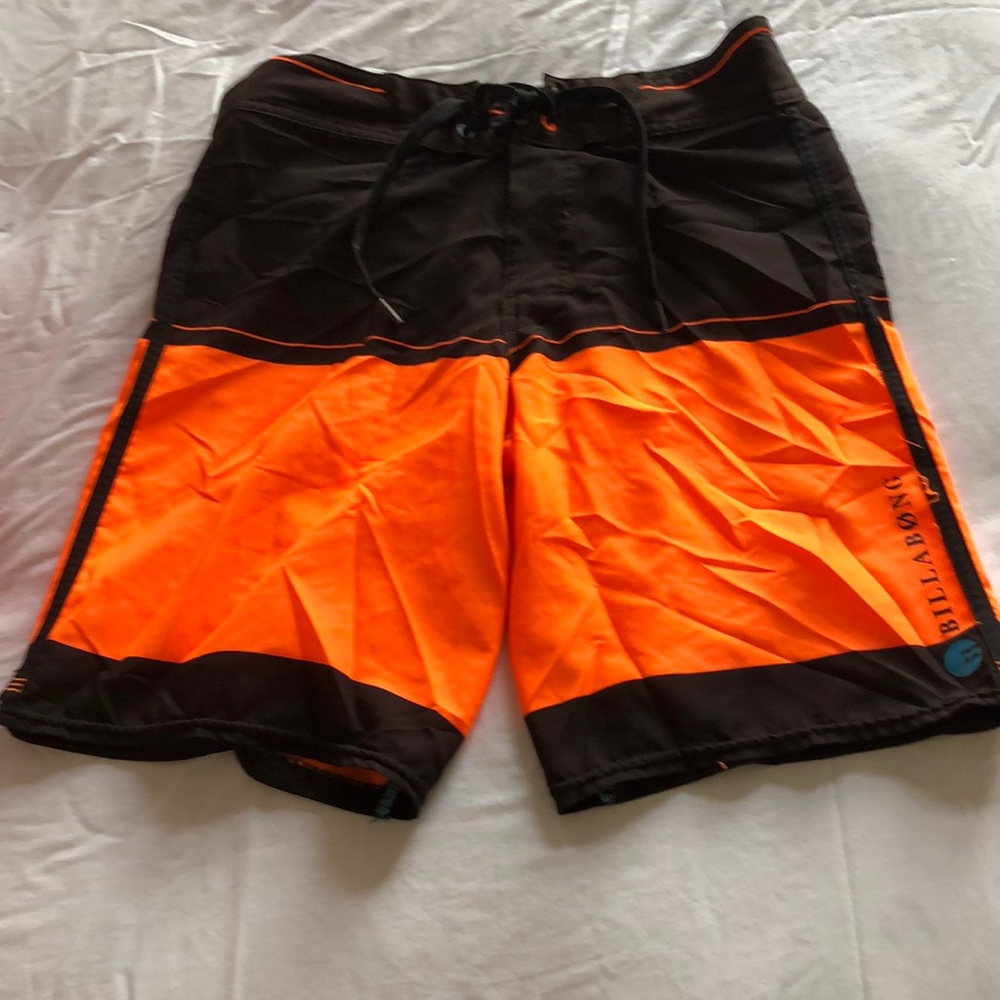 ☀️🩳 Two for $10 🩳 Billabong swim trunks